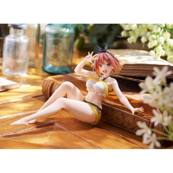 Atelier Ryza: Ever Darkness y the Secret Hideout Aqua Float Girls Figure Ryza