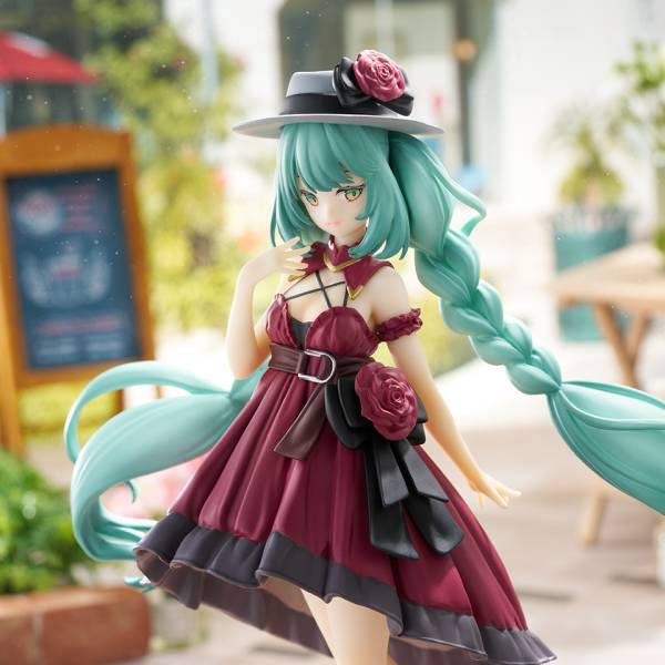 Hatsune Miku Trio-Try-iT Figure -Outing Dress Red Color ver.-